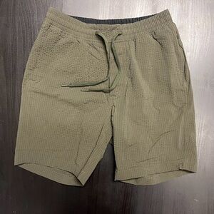 Lululemon Mens Bowline Short 8" *Seersucker (Dark Olive) - Small